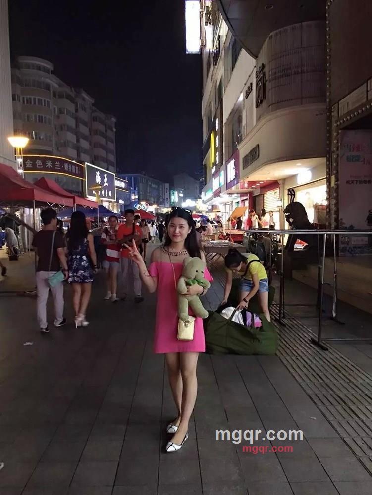 、人比花娇的第2张照片