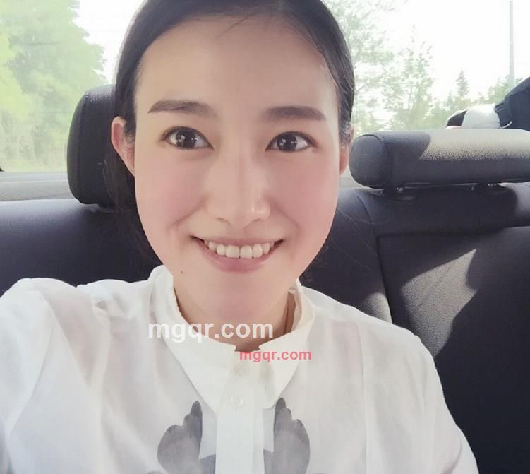 伸手触摸阳光的第8张照片