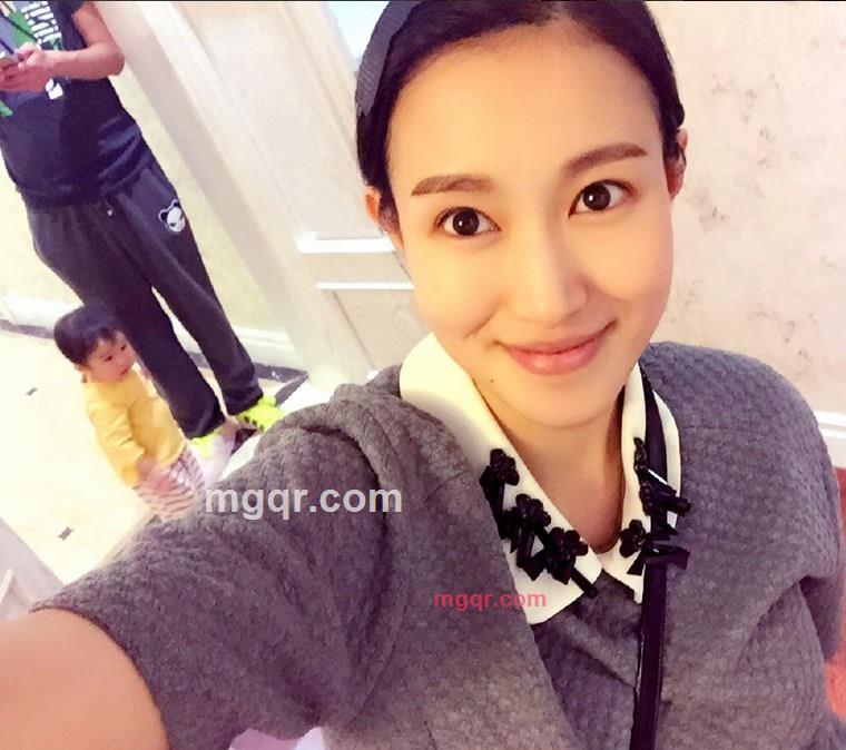 伸手触摸阳光的第6张照片