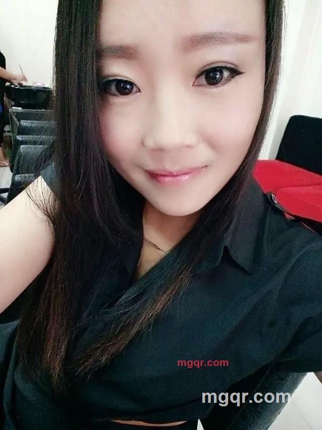 小小妖后的第2张照片
