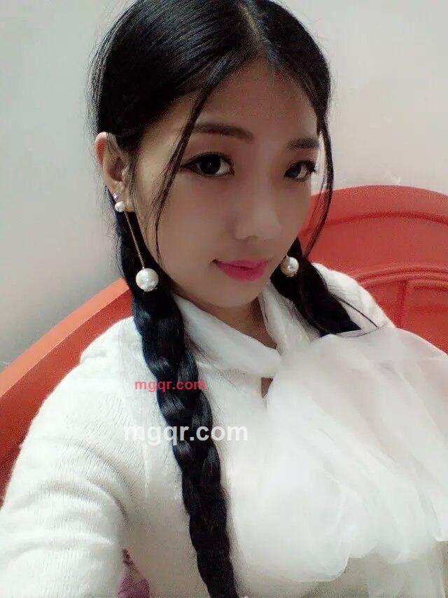 伊人抹红妆、的第2张照片