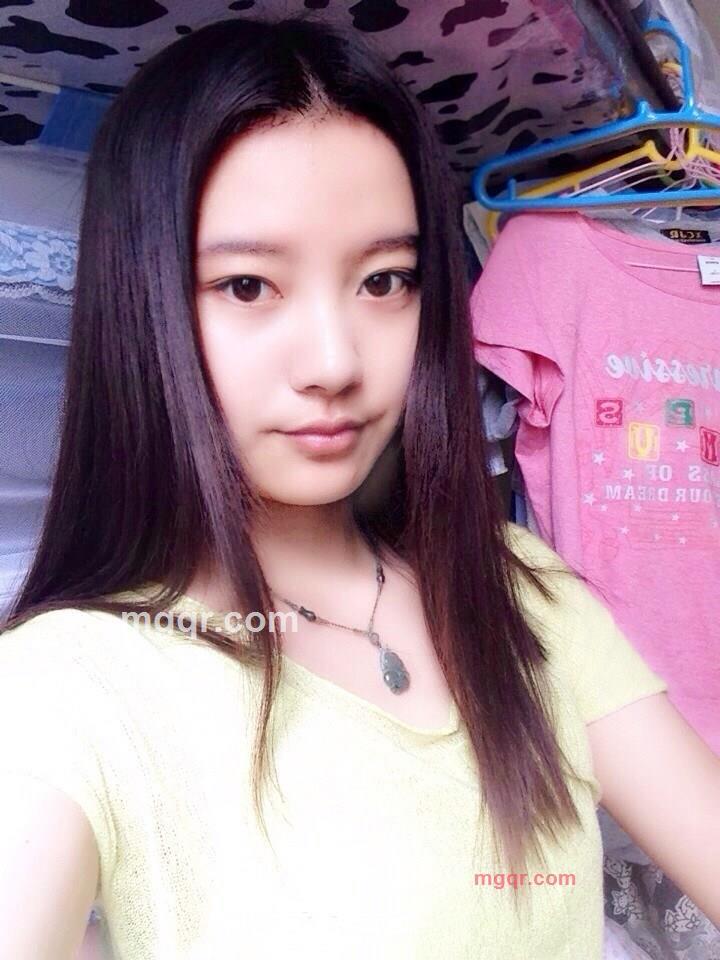 低头~浅笑~~的第2张照片