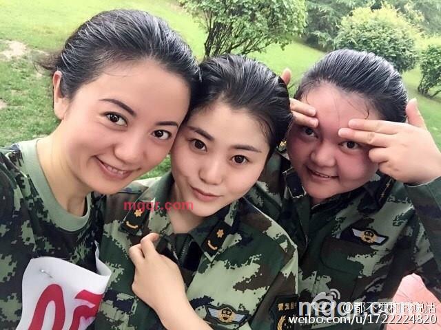 优雅式、妖媚的第2张照片