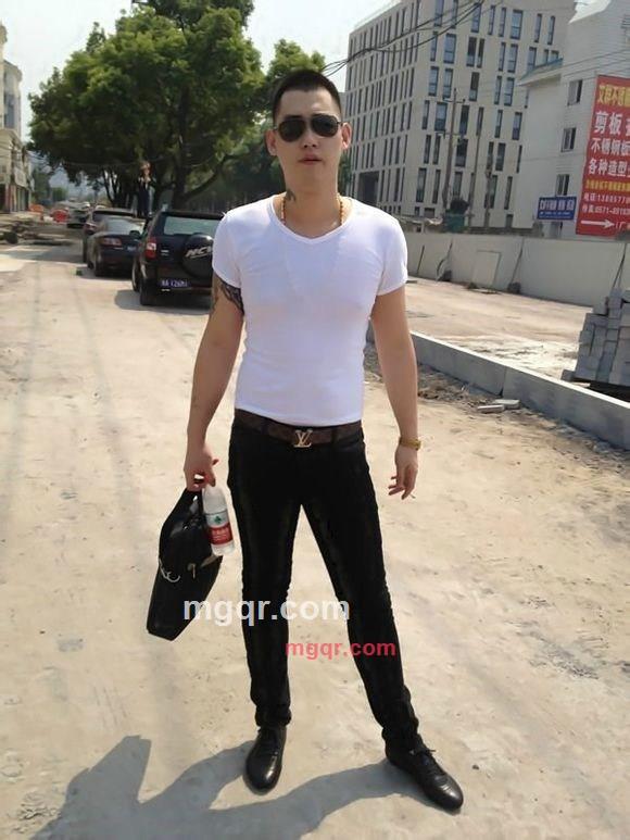 L蓝色忧郁L的第1张照片