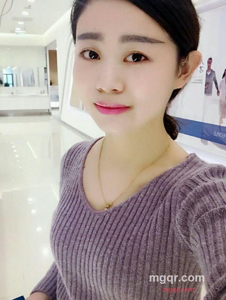 静候花开。洁的第2张照片