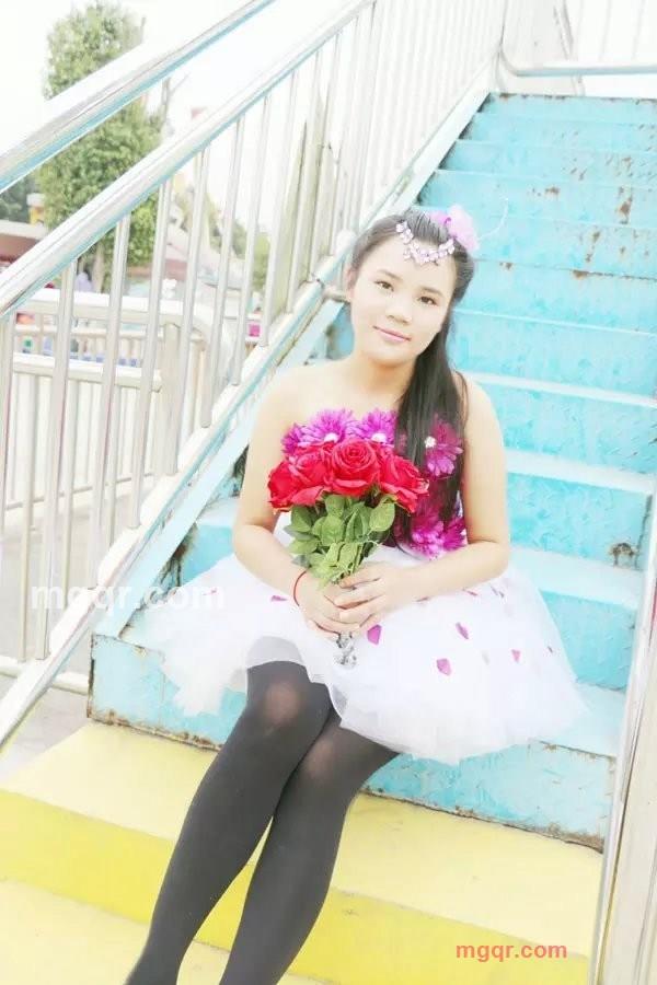 一寸芳心的第3张照片