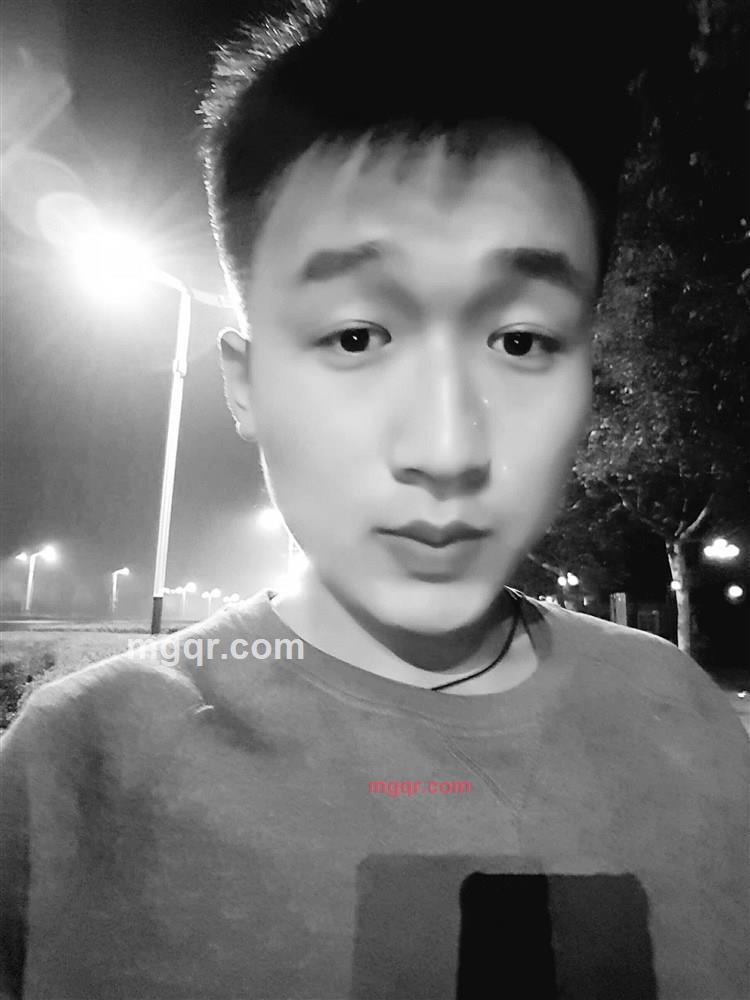 一个人在这里啊的第2张照片