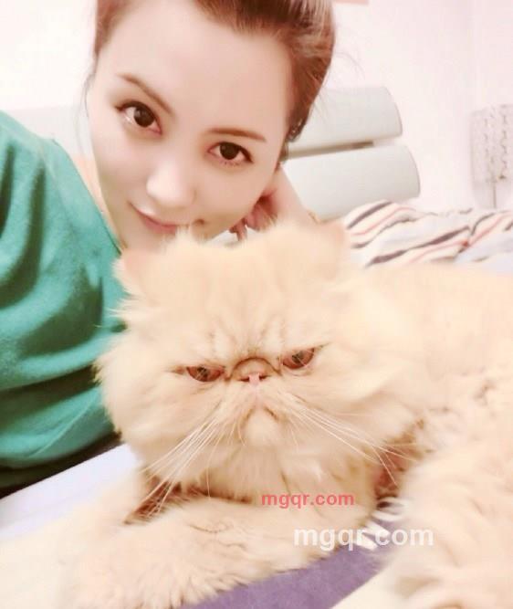 没有酒窝的妹子的第3张照片