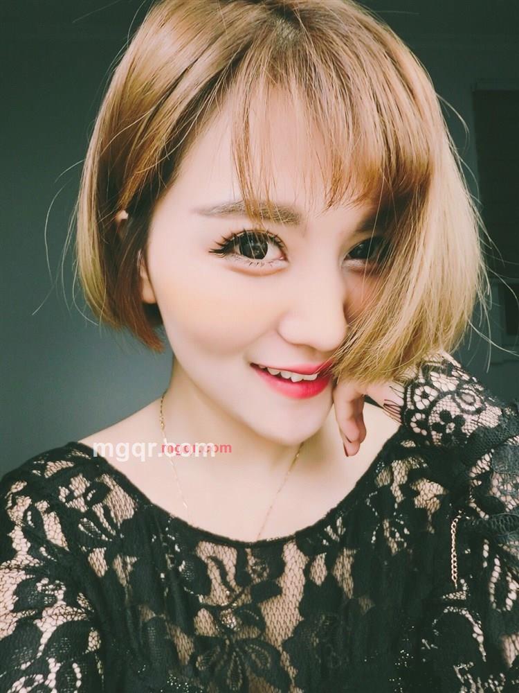 没有酒窝的妹子的第2张照片