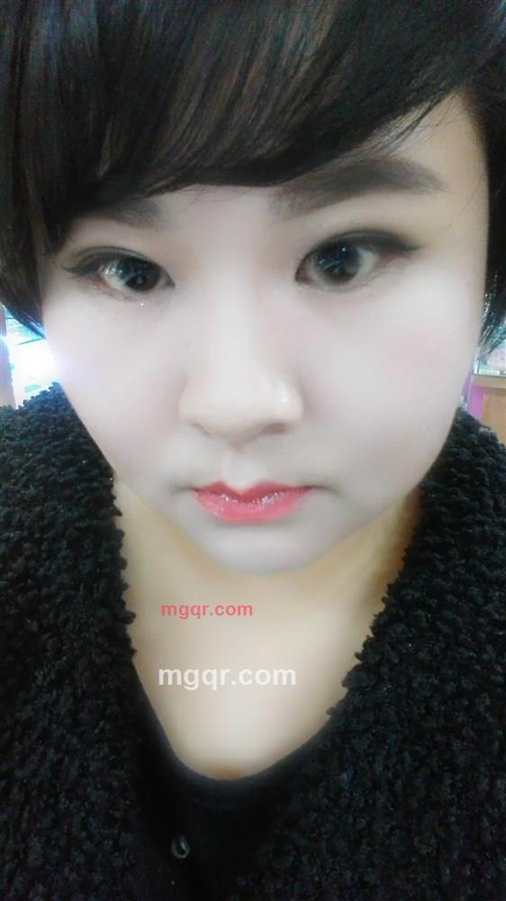 烟熏妆的第4张照片