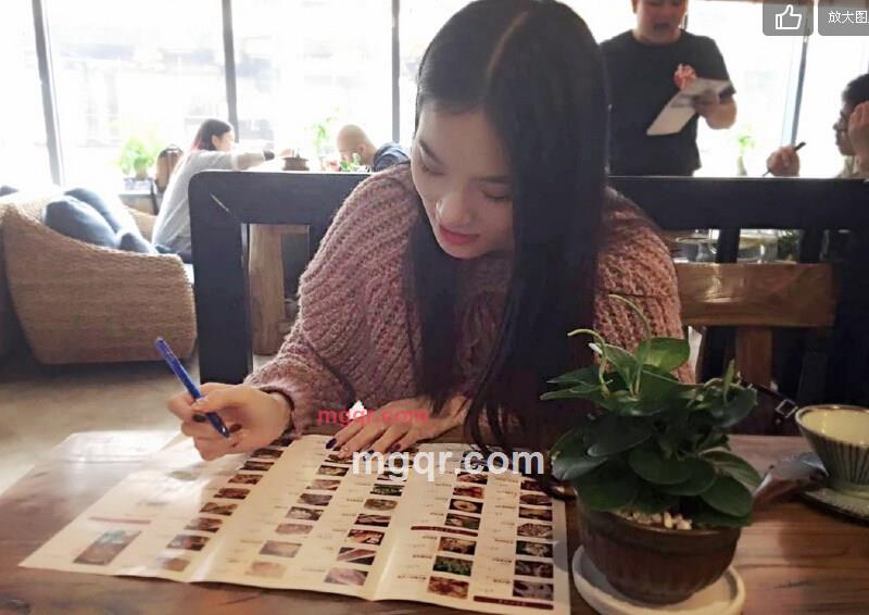 哭花了妆容╮的第3张照片