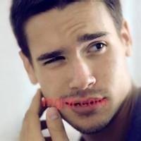 独自一人，想的第1张照片