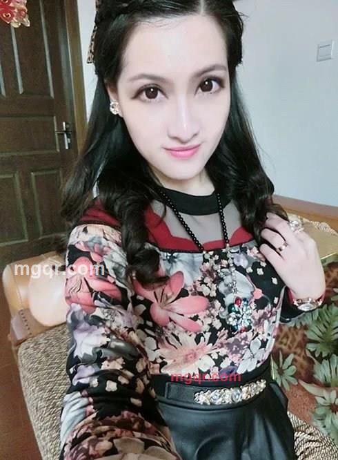 高脚杯的吟唱的第1张照片