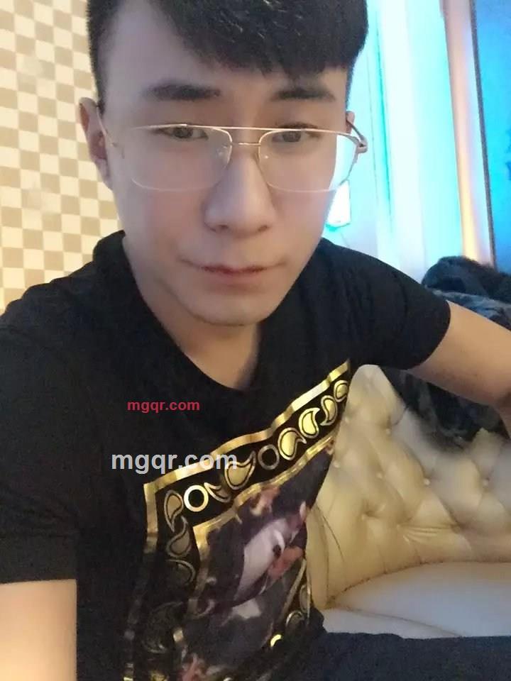 欲爱黑夜的第2张照片