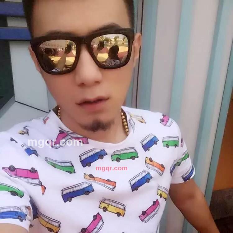 欲爱黑夜的第1张照片