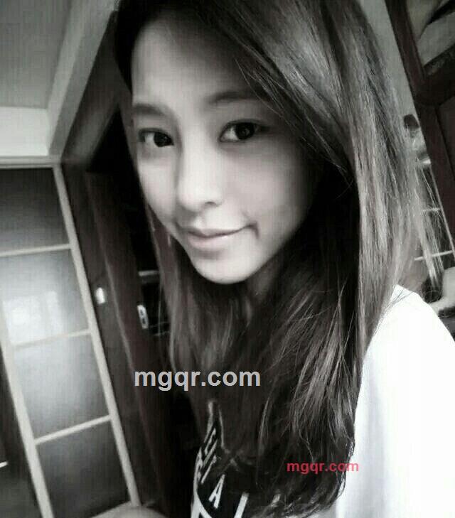 新月弯弯的第1张照片