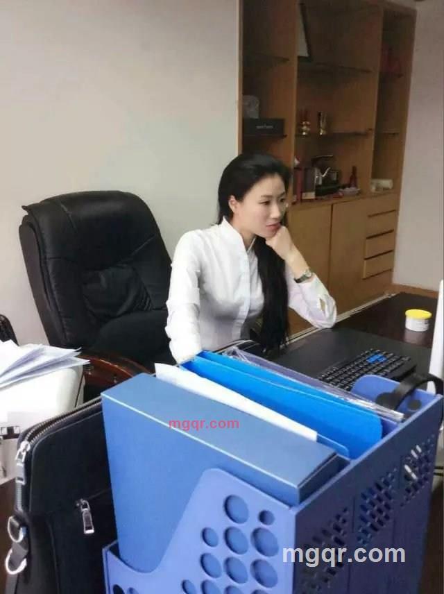 晴天朗朗的第2张照片