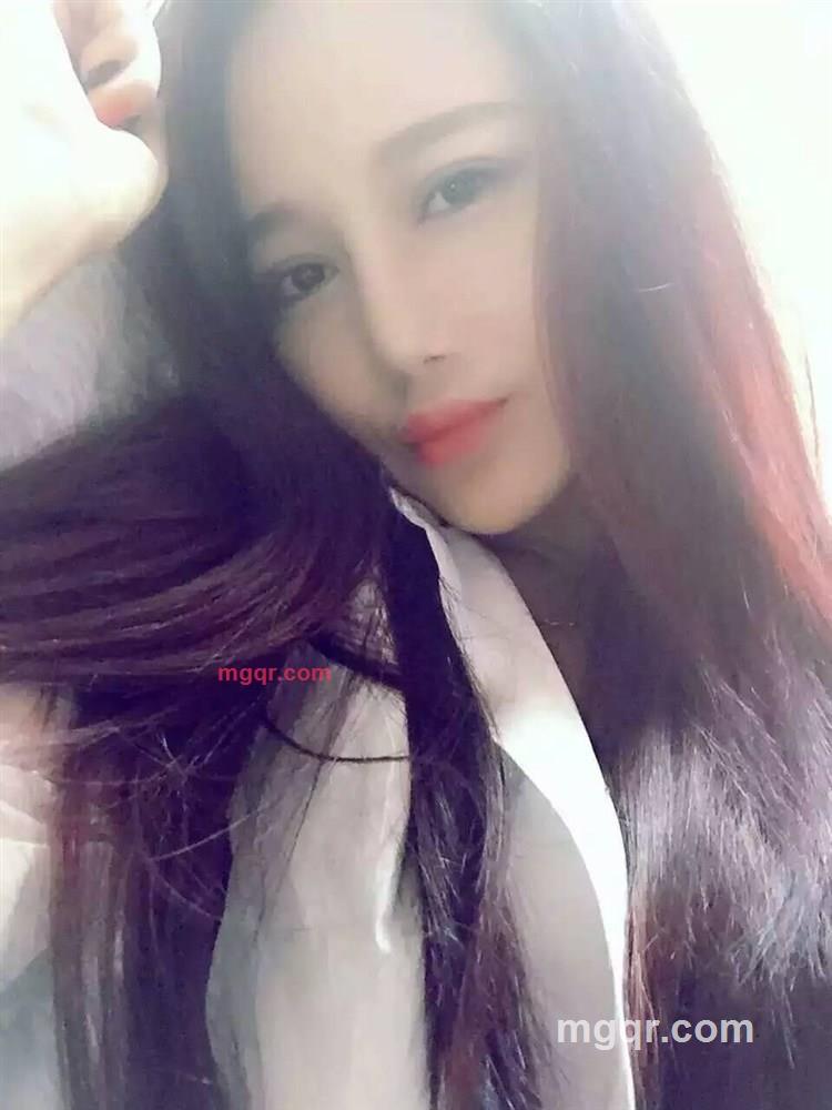 長髮待及腰的第7张照片