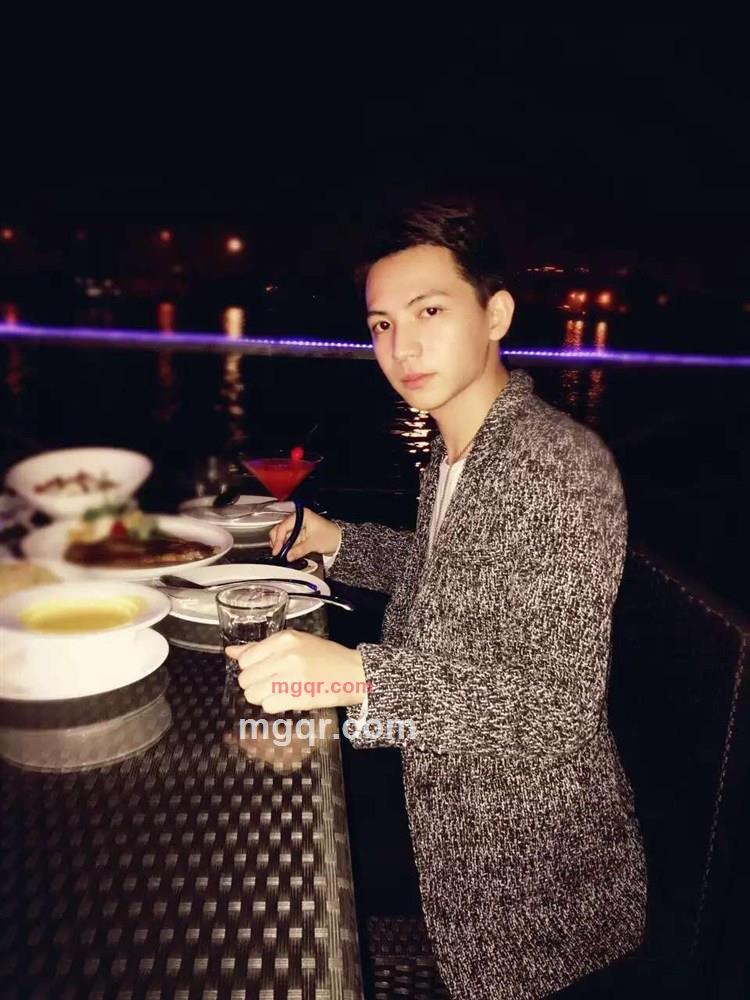 爱情流沙的第2张照片