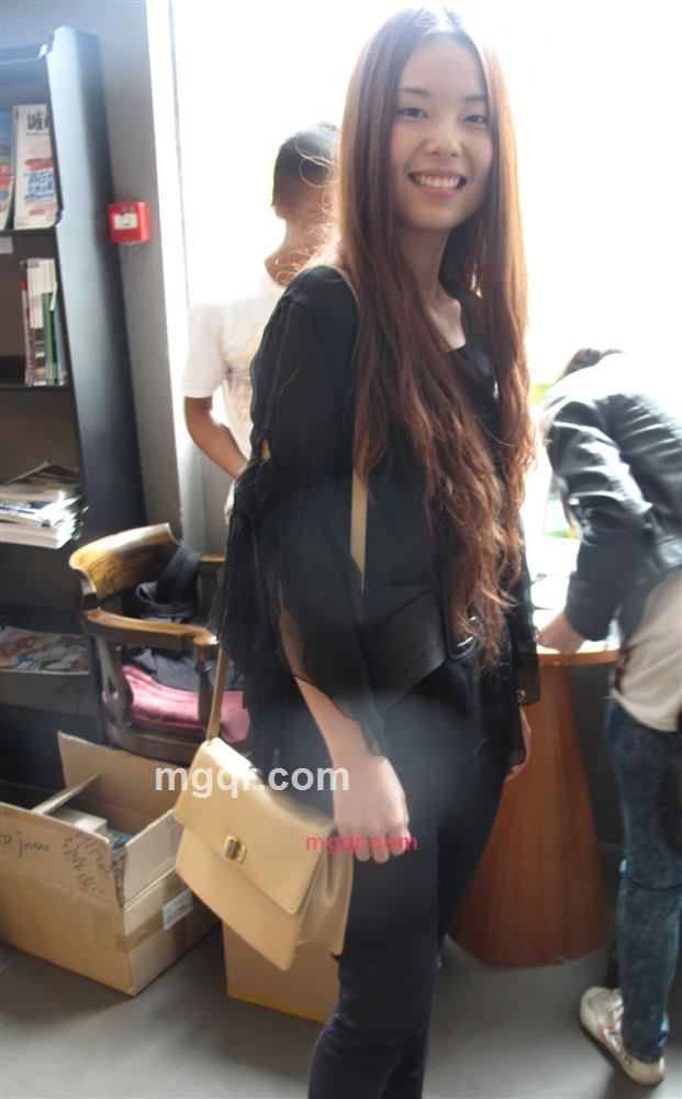 雯儿儿的第1张照片