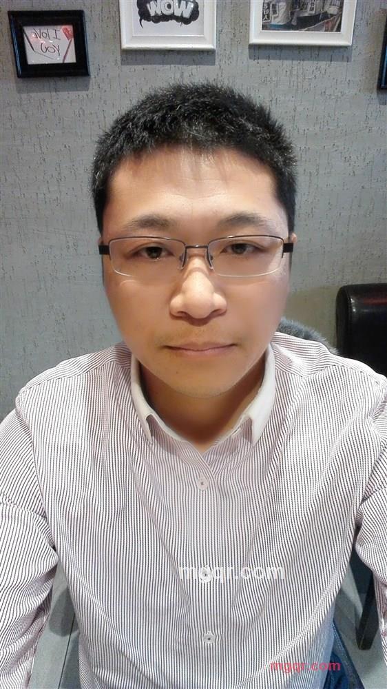 请你笑一笑的第1张照片