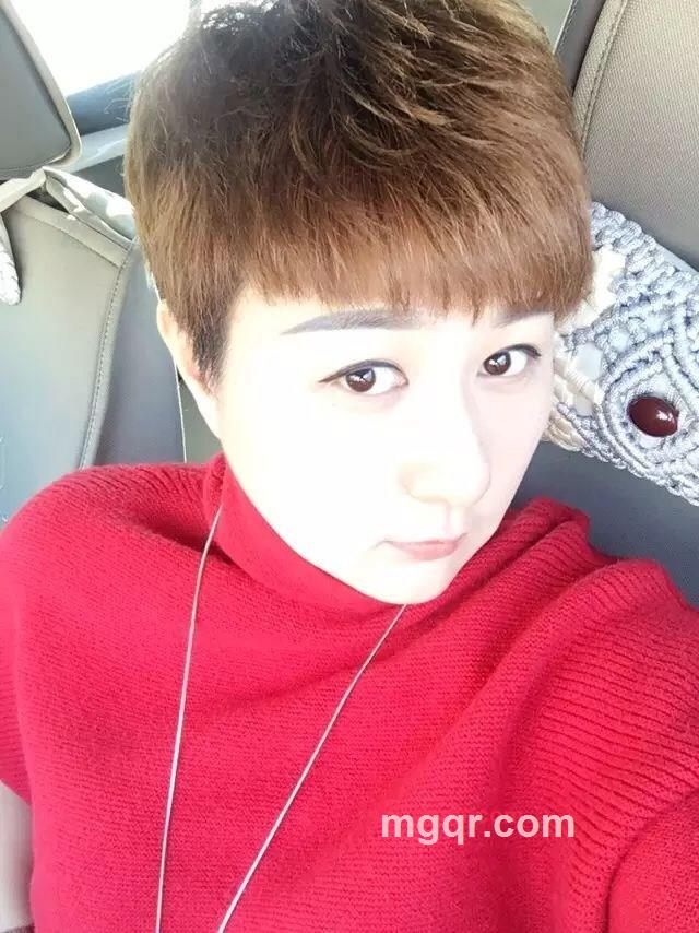 淡施粉黛的第2张照片