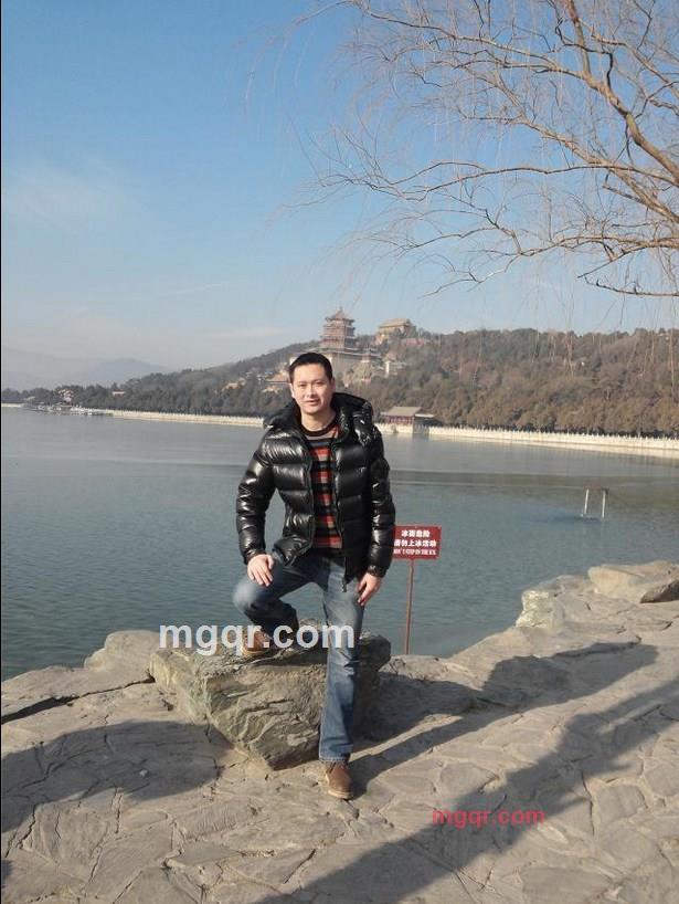 冷漠帅情人的第4张照片