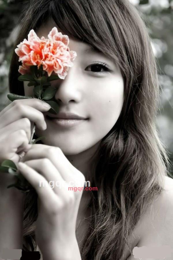 回眸,百媚的第2张照片