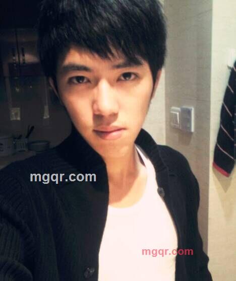 嗯哼的第4张照片