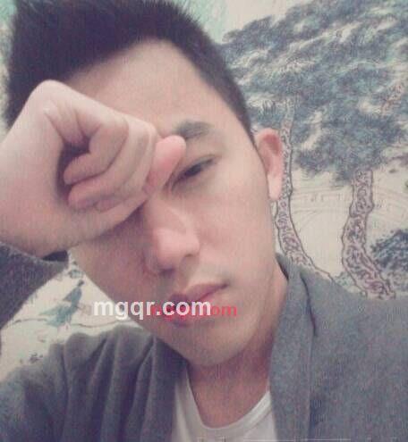 嗯哼的第2张照片