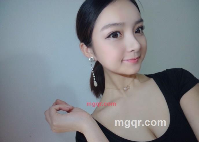 唐芯怡的第1张照片