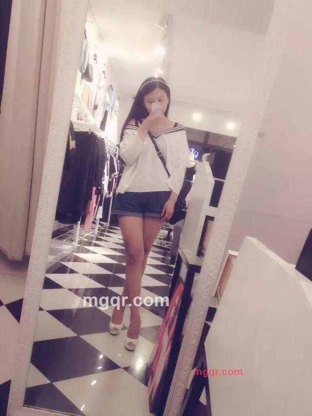 小女子8的第3张照片