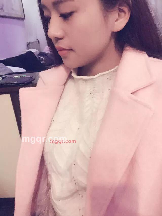 小女子8的第2张照片