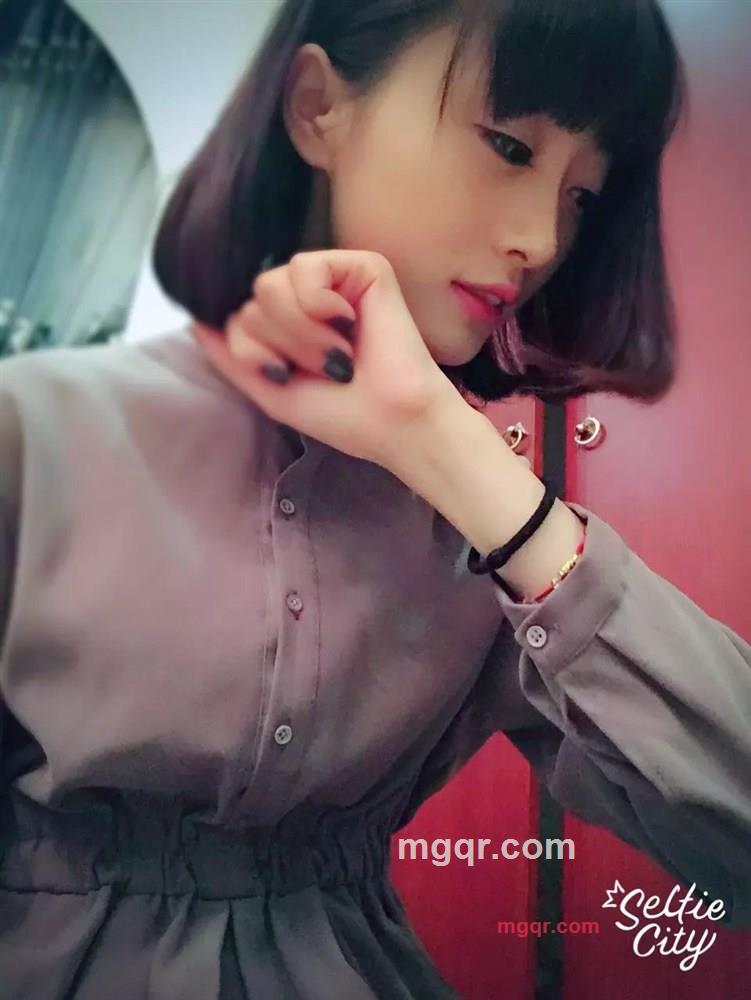 此女子温柔美丽丿的第3张照片