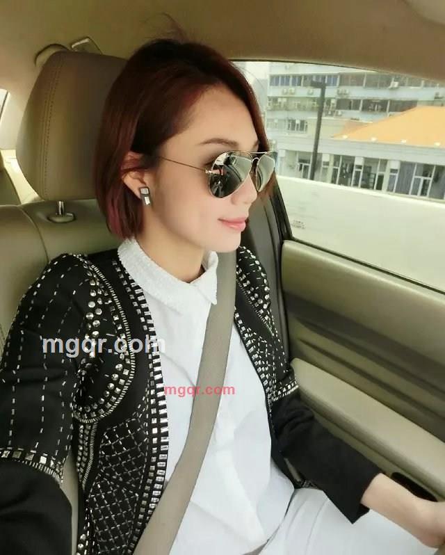 万千世界我陪你的第2张照片