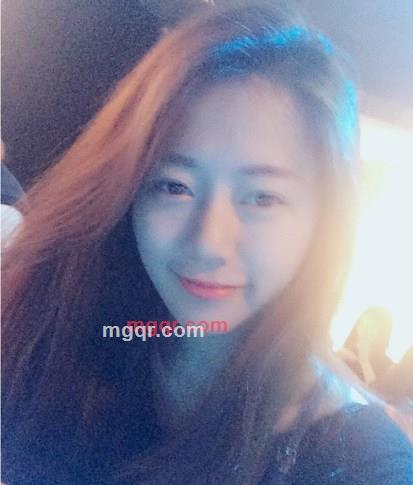 念瑶映凡的第6张照片