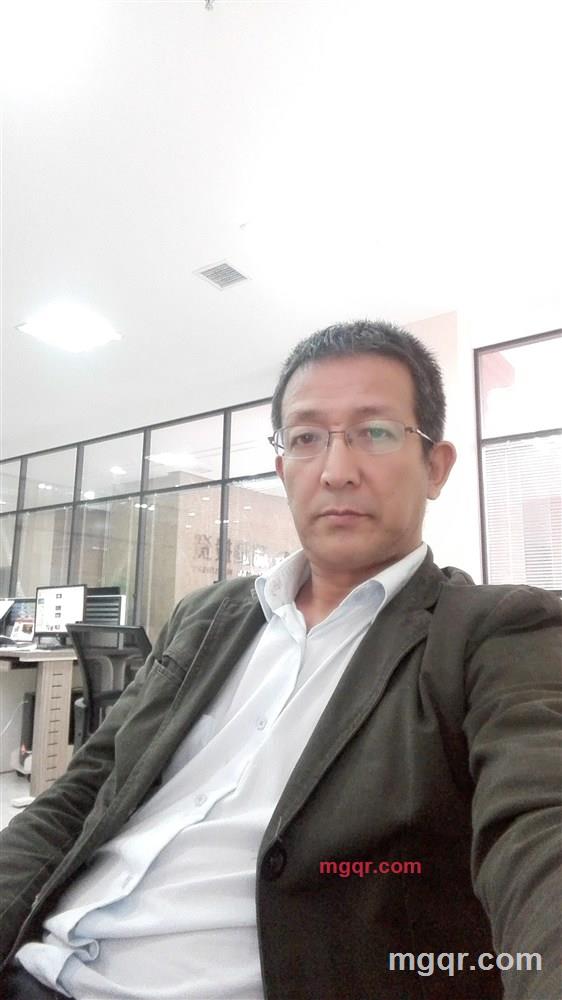 没有爱的深夜的第1张照片