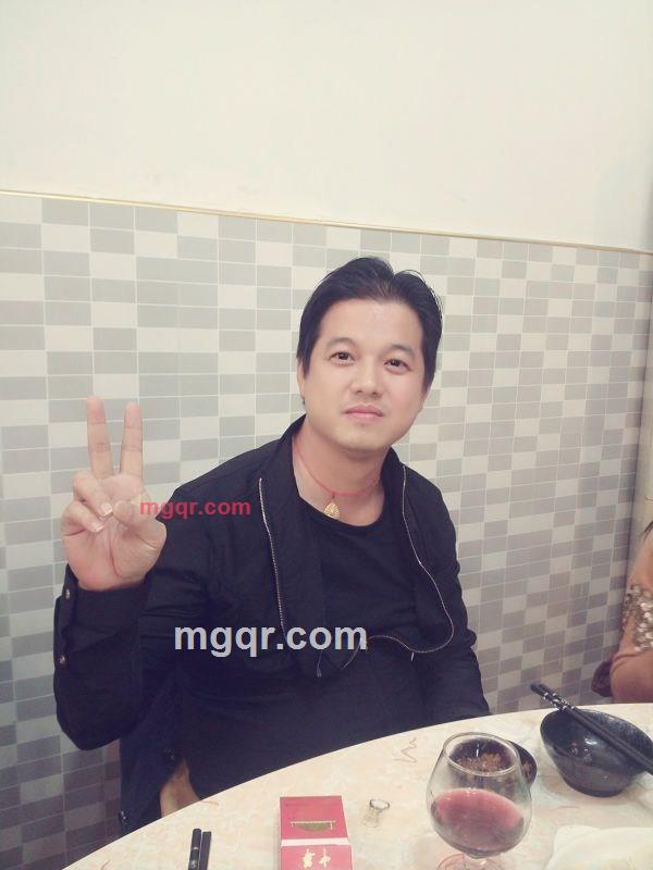 hello girl的第2张照片