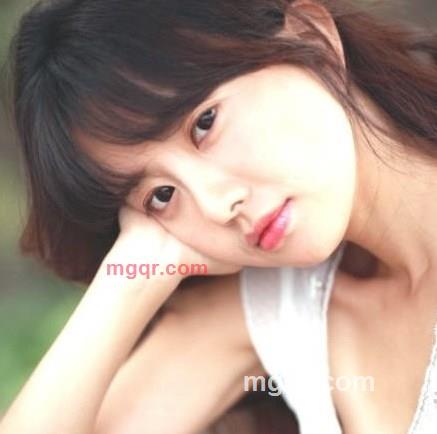 慵懒小女人的第1张照片