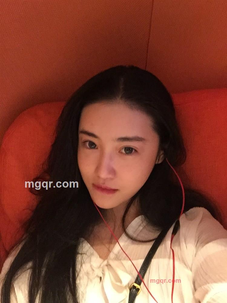 夕阳下的雪的第1张照片