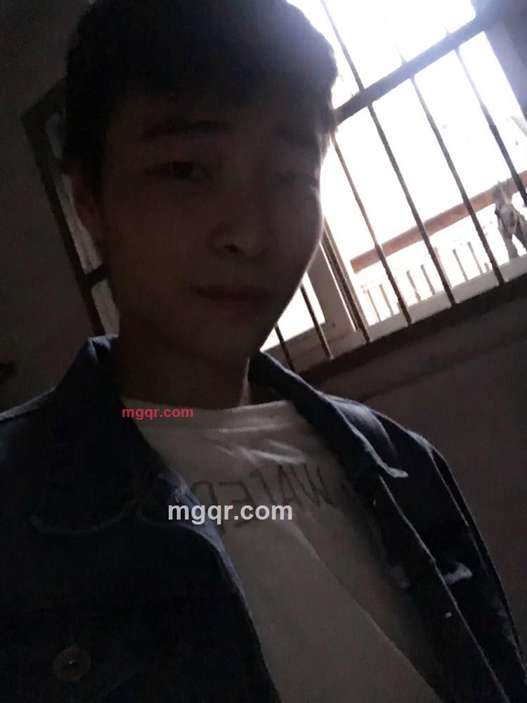 Temptation的第2张照片