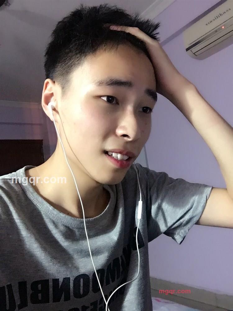 Temptation的第3张照片