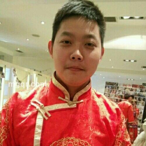 夜色的第1张照片