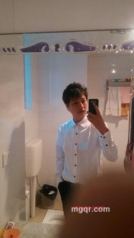 帅的不明显咯的第1张照片