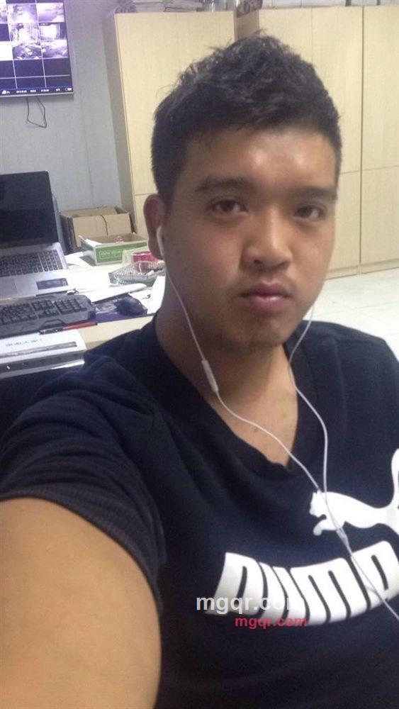 孤独男人的第2张照片