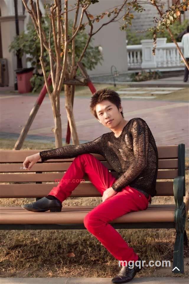 逢场作戏?的第1张照片