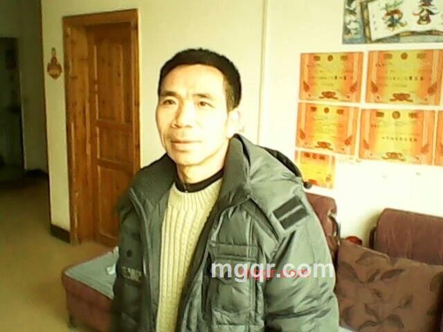 新鲜情人的第1张照片