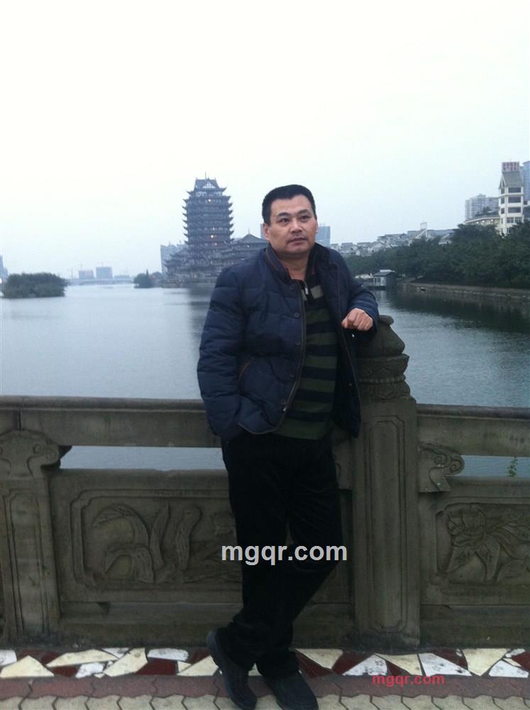 建设新中国的第1张照片