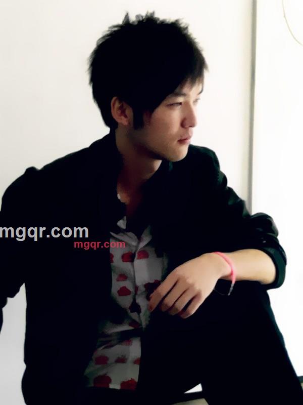 以无二期巴巴而已把伞的第2张照片