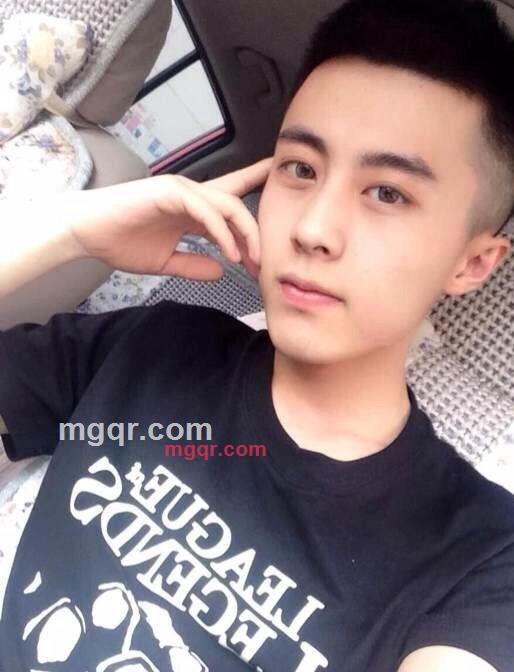 暧昧~羊的第1张照片